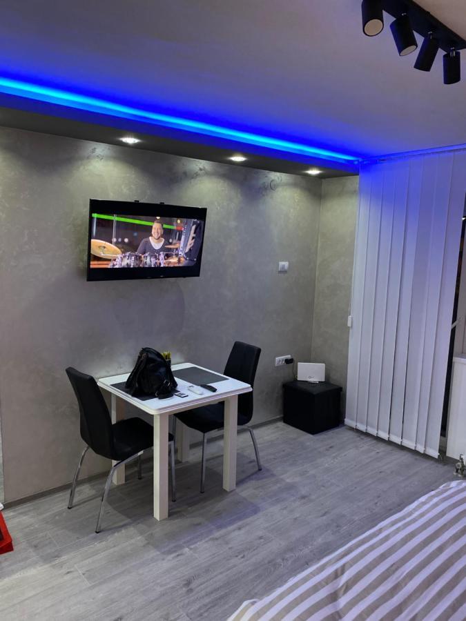Manirosi 5 Apartment ซูโบติกา ภายนอก รูปภาพ