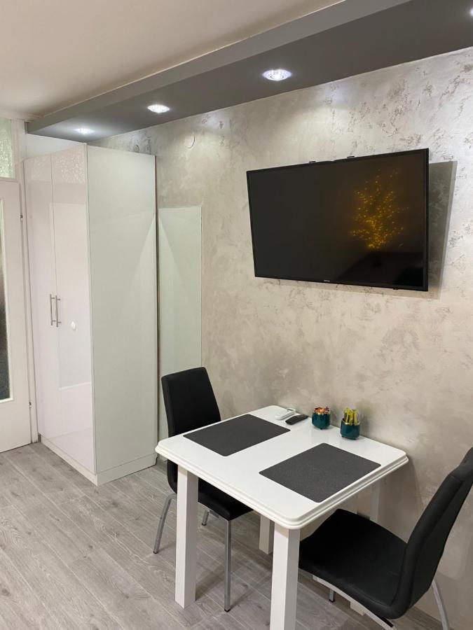 Manirosi 5 Apartment ซูโบติกา ภายนอก รูปภาพ