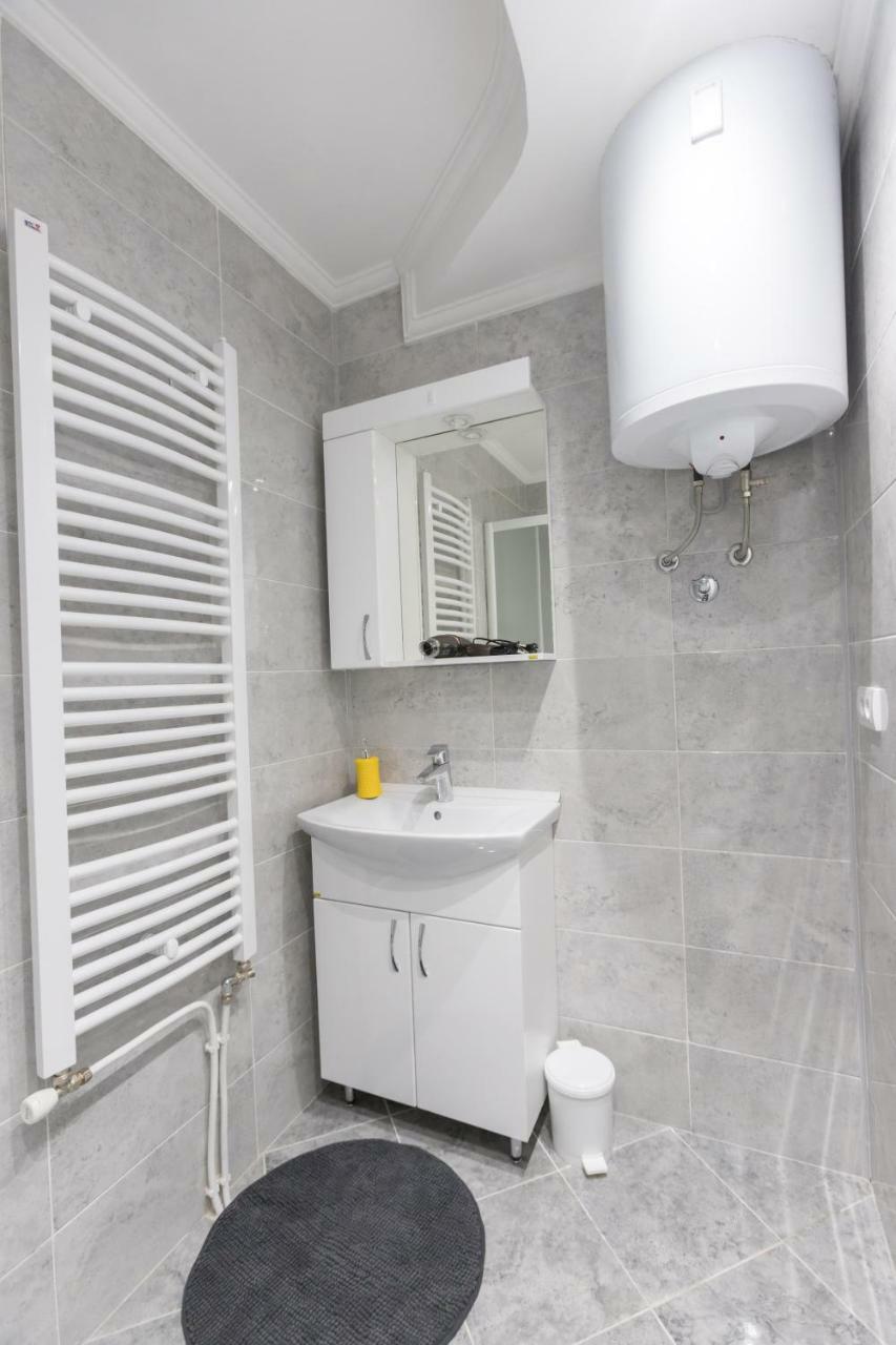 Manirosi 5 Apartment ซูโบติกา ภายนอก รูปภาพ